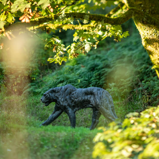 67fcc4aeb1ad8-Art at Linthwaite House (7)@2x